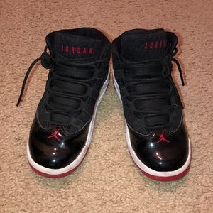 Jordan Max Aura boys basketball shoes